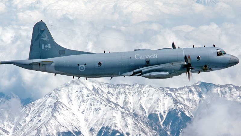 Canadian CP-140 Aurora Investigates Mysterious Underwater Pings In Arctic