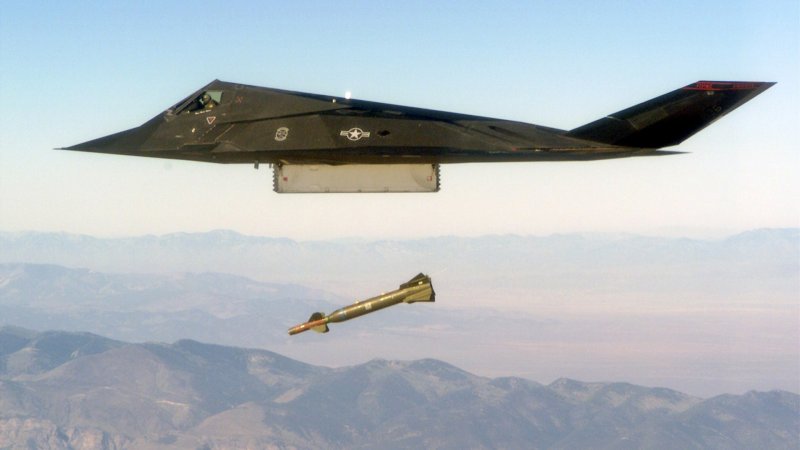 Reagan Invited Thatcher To Join The Top Secret F-117 Program