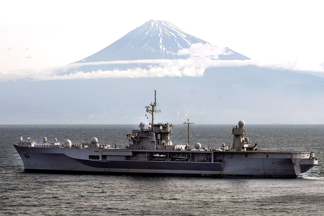 message-editor%2F1516666157498-1280px-uss_blue_ridge_mount_fuji.jpg